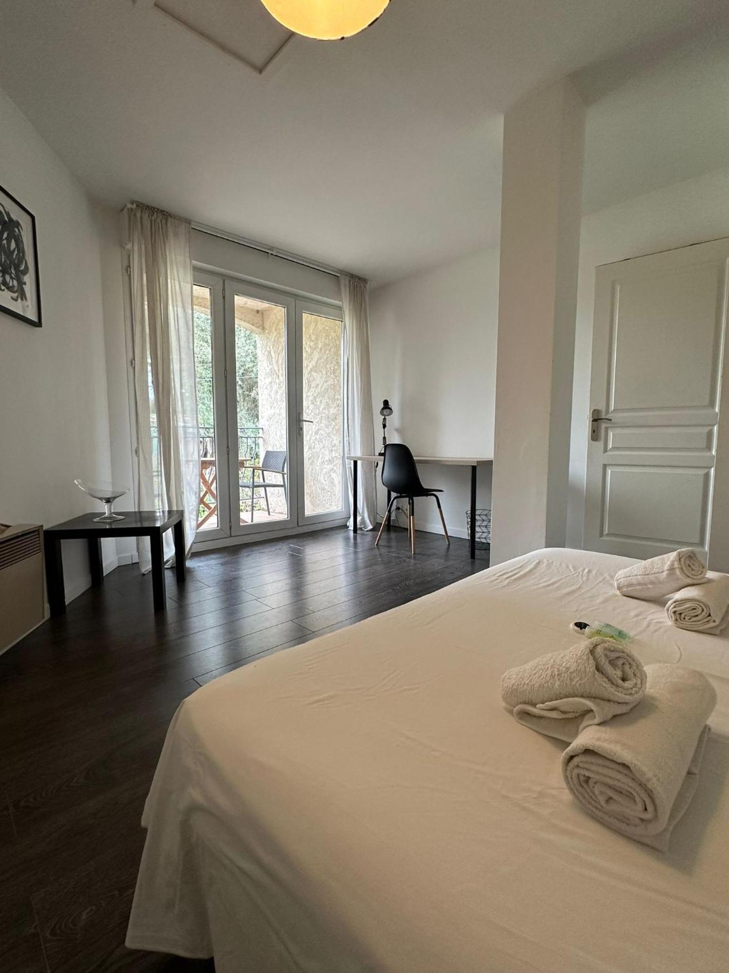 Villa Constance 3 Antibes - Spacieux Logement En Dernier Etage Экстерьер фото