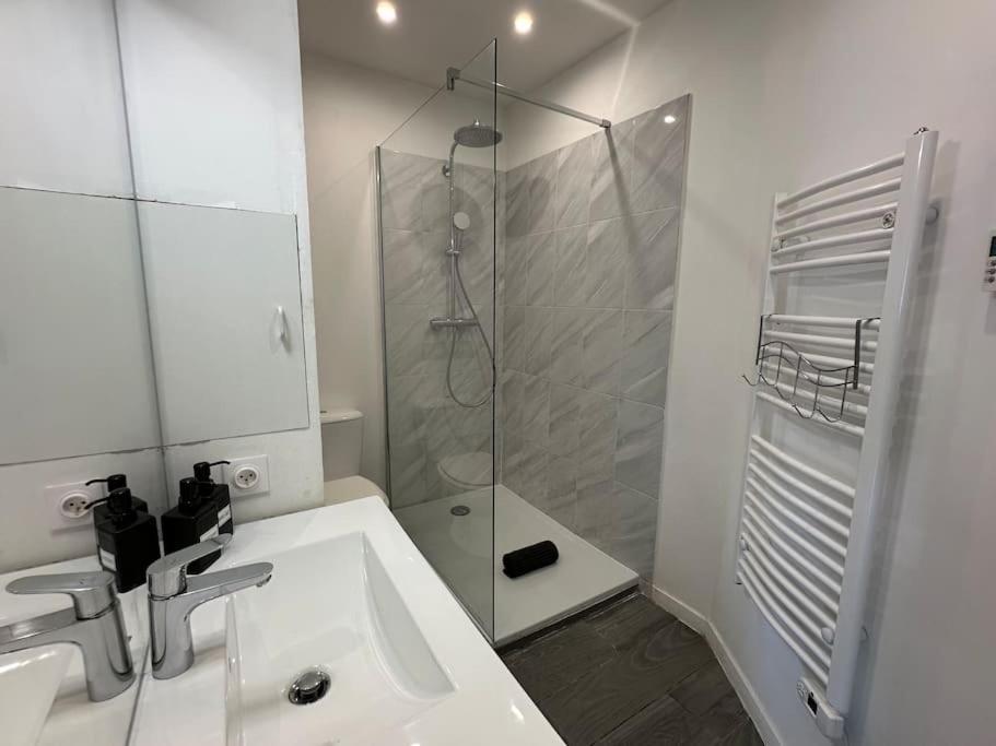Villa Constance 3 Antibes - Spacieux Logement En Dernier Etage Экстерьер фото