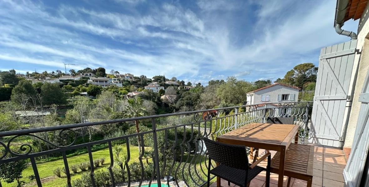 Villa Constance 3 Antibes - Spacieux Logement En Dernier Etage Экстерьер фото