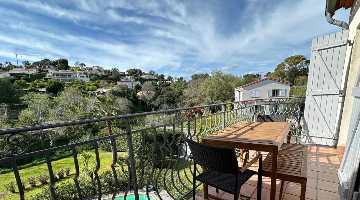 Villa Constance 3 Antibes - Spacieux Logement En Dernier Etage Экстерьер фото
