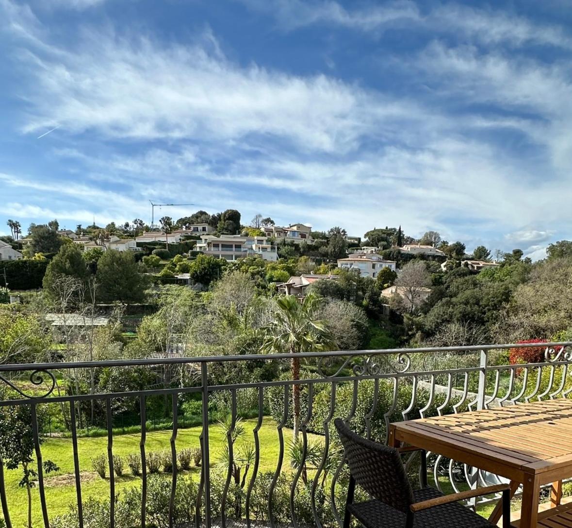 Villa Constance 3 Antibes - Spacieux Logement En Dernier Etage Экстерьер фото
